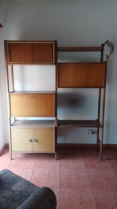 Móvel de sala (Estante)