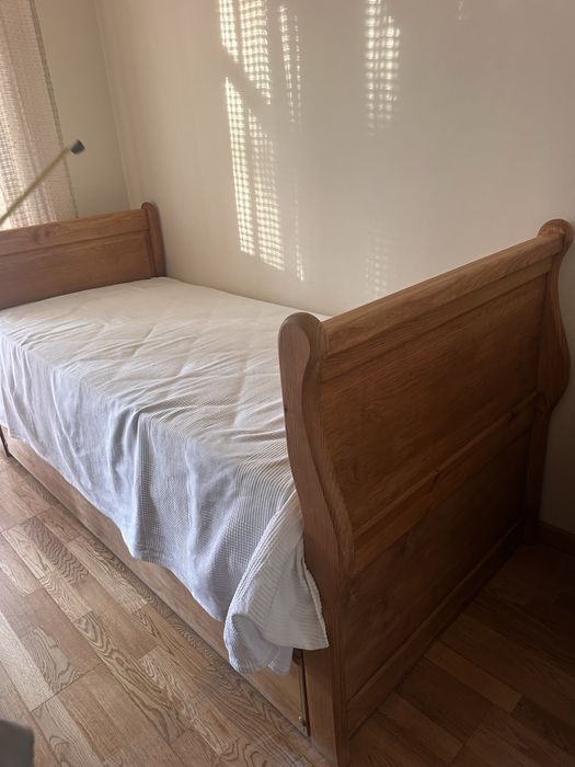 Cama individual com gavetao e dois colchoes