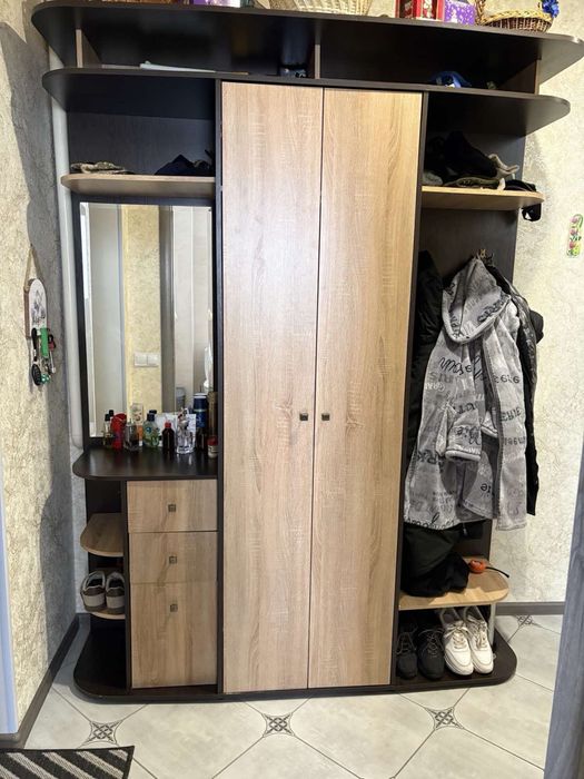 Продам ШАФУ (прихожу)