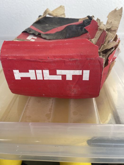 Vendo parafusos novos