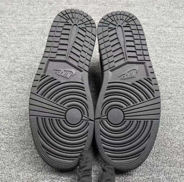 Jordan_1_Retro_Low_OG_SP_Travis_Scott_Black R.43