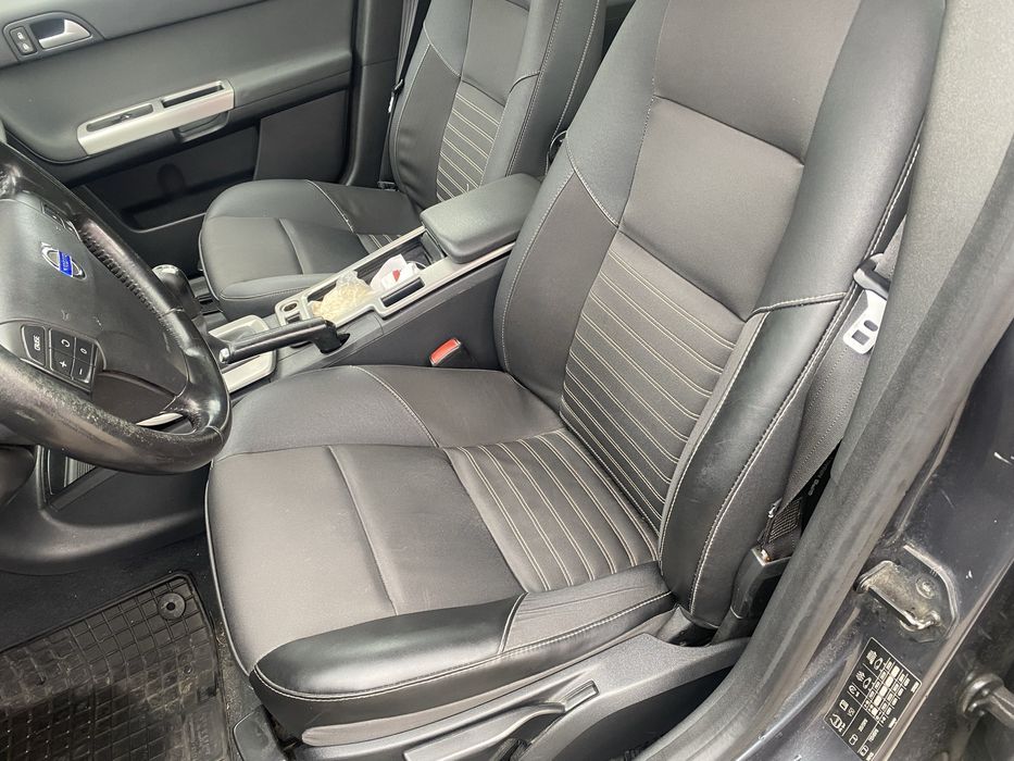 Volvo V 50 2.0 HDI 2 kpl. opon stan b. dobry