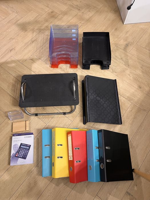 Zestaw akcesoriow do biura do firmy do pracy