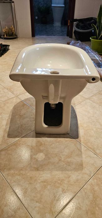 Bide Valadadres sem torneira