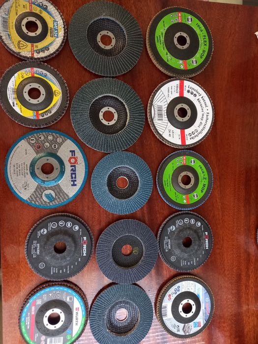 Скотч-брайт лепестковый ф125 SMT800