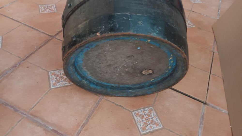 Três Pipos com tampo em pedra Xisto