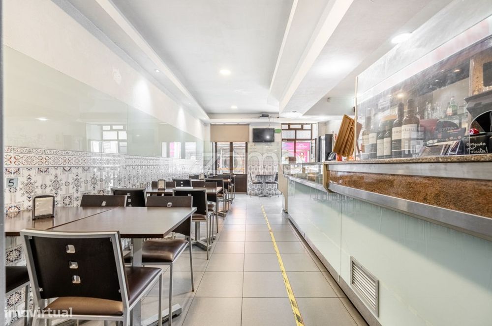 Trespasse de restaurante na Rua do Heroísmo - Porto