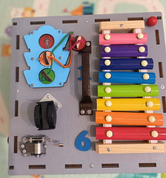 Бізікуб дитячий 30