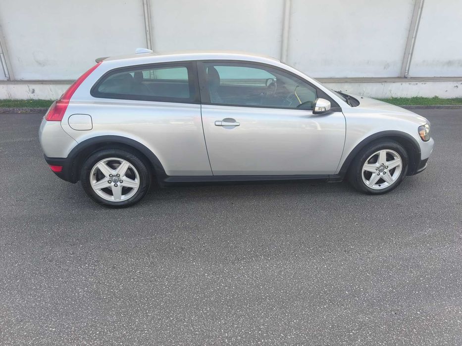 Volvo C30 1.6 D Nacional — photo 2