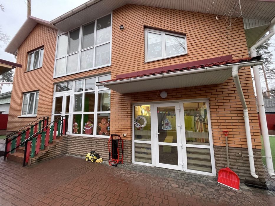 Продаж дитячого садочка в Бучі « Зелений кавунчик»