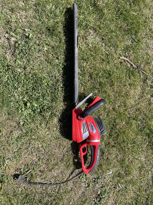 Nożyce elektryczne do żywopłotu Grizzly EHS 750-69D
