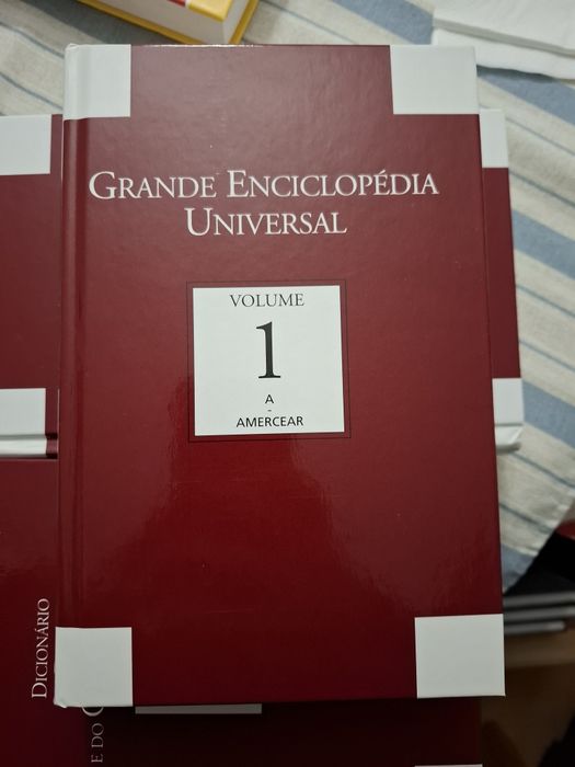 Grande Enciclopédia Universal 29 Livros
