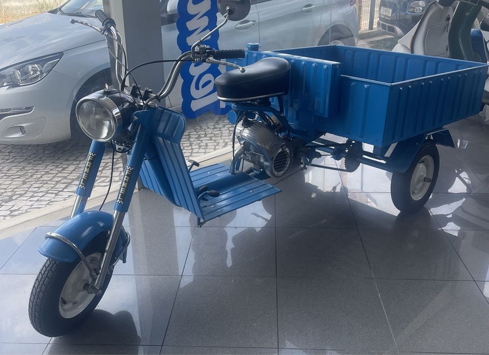 Famel Zundapp TRICICLO com Novo