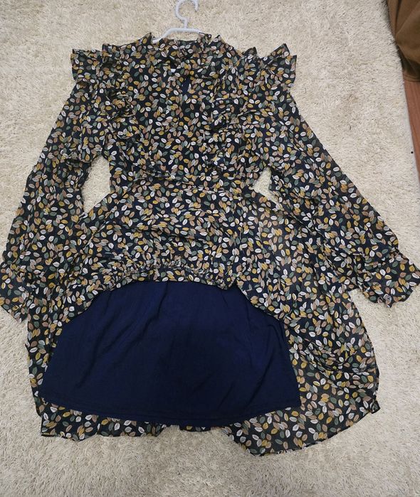 Сукня жіноча з рюшами