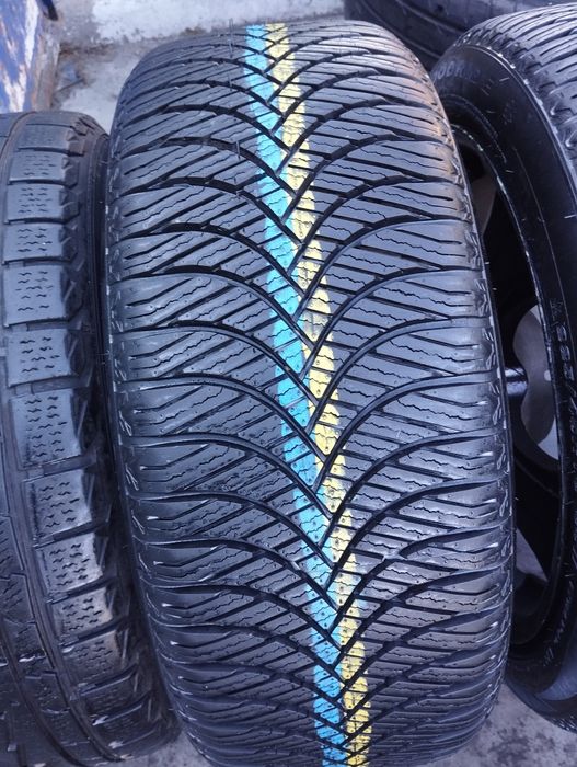 Пара всесезонних шин Goodride 225/45/18 2023рік 200 км пробігу