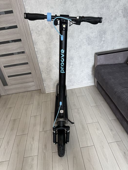 Самокат Proove Urban Plus Electic Scooter