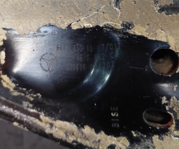 Braço de suspensão frente direito MERCEDES-BENZ Vito (W447)