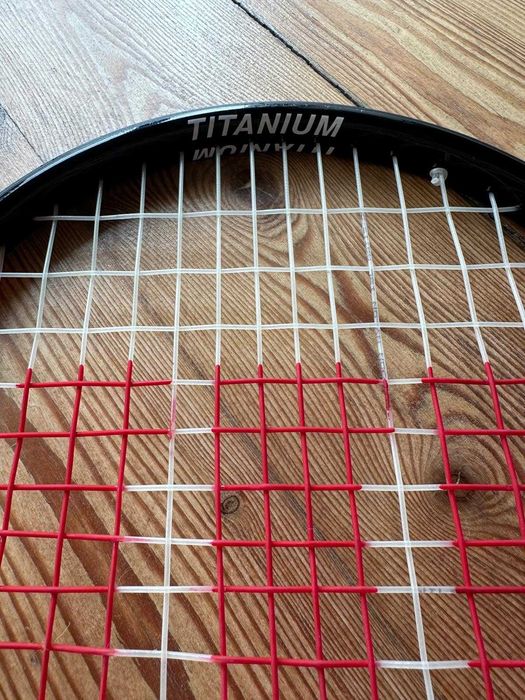 Raquete de ténis Wilson (pequena)