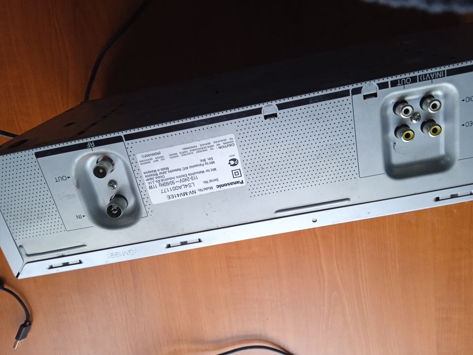 Відео магнітофон Panasonic NV-MV41EE