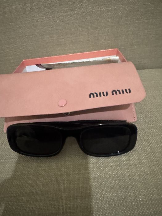 Óculos de Sol MIU MIU