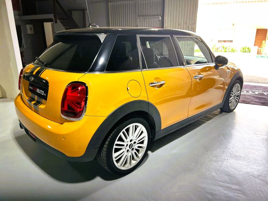 MINI 5 Portas Cooper D Seven