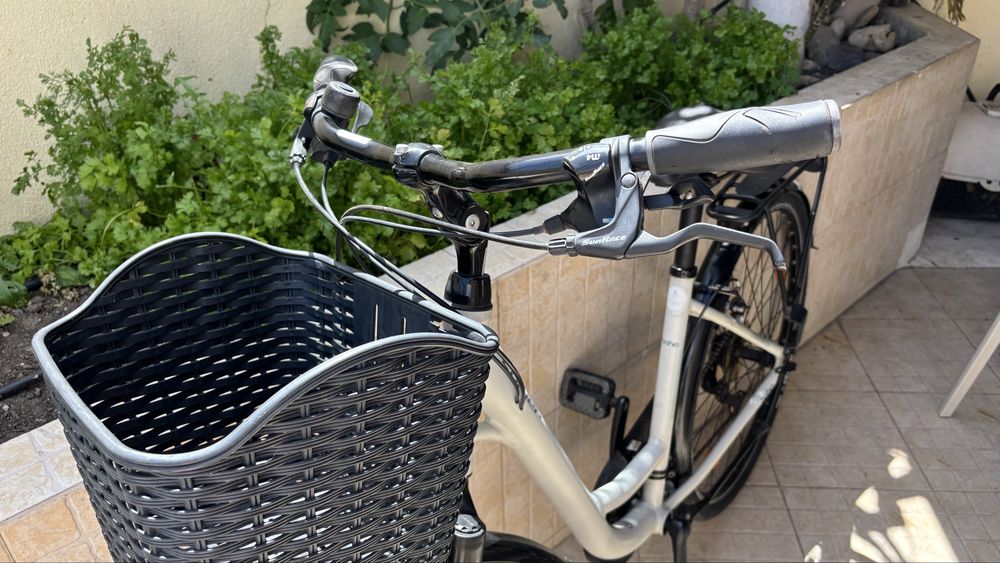 Bicicleta de mulher em aluminio coleur bahia