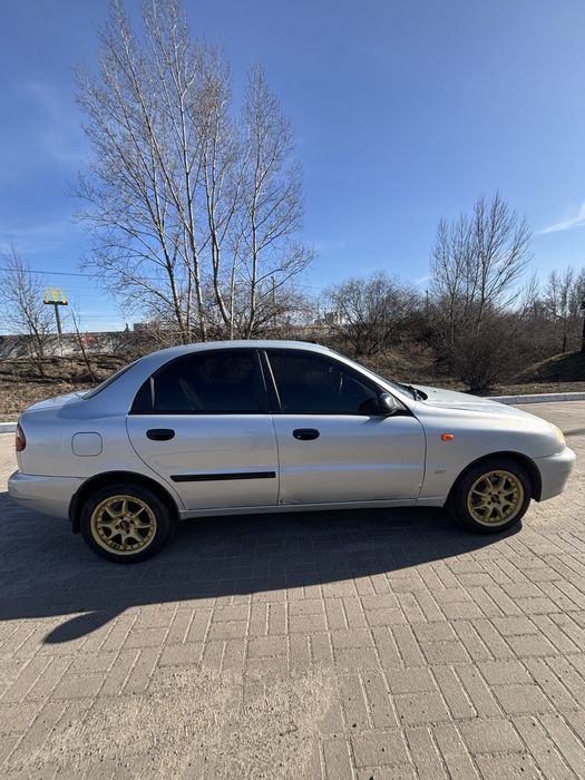 Продам авто lanos 1.6 SX поляк