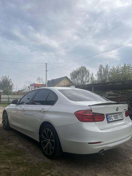 бмв f30 318d 2013