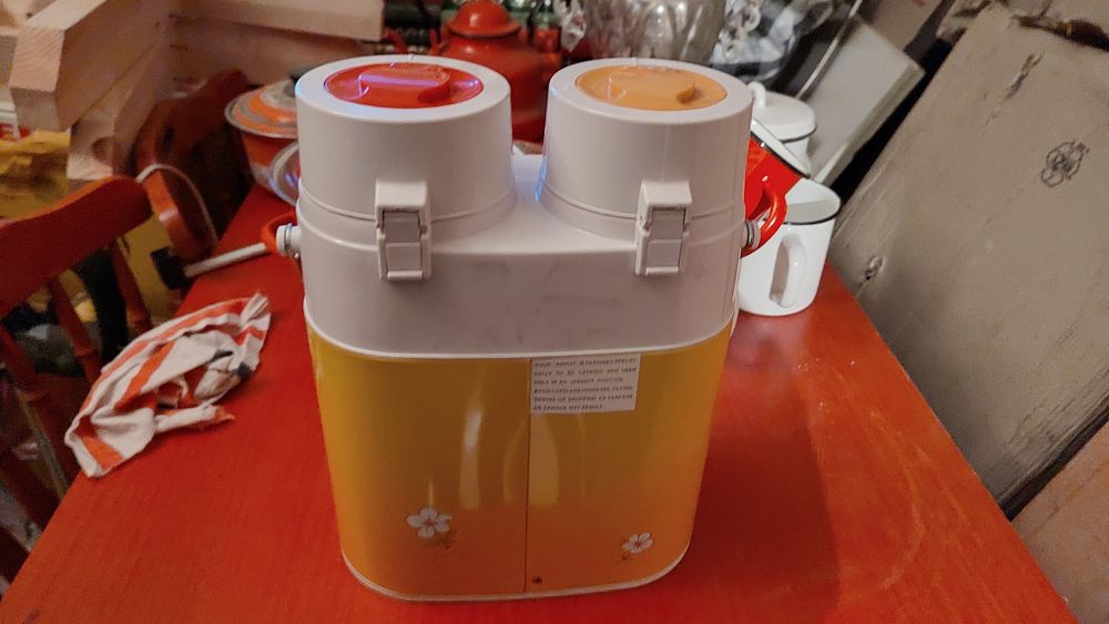 Термос двойной 2,6л Япония оригинал