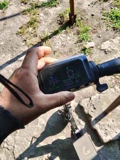 Продаю електросамокат батарея змінювалась 2 неділі