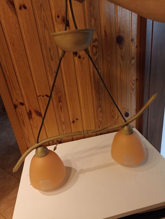 Żyrandol i dwie lampki nocne
