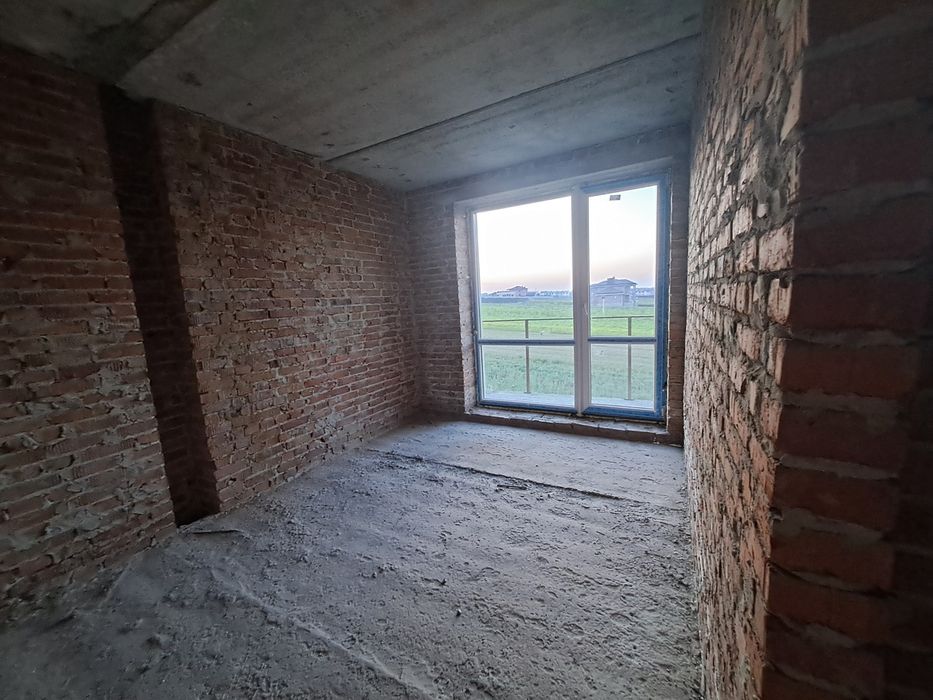 Продаж 3 пов. будинок-таунхаус, 2.3 сотки, 133 кв.м, Байківці