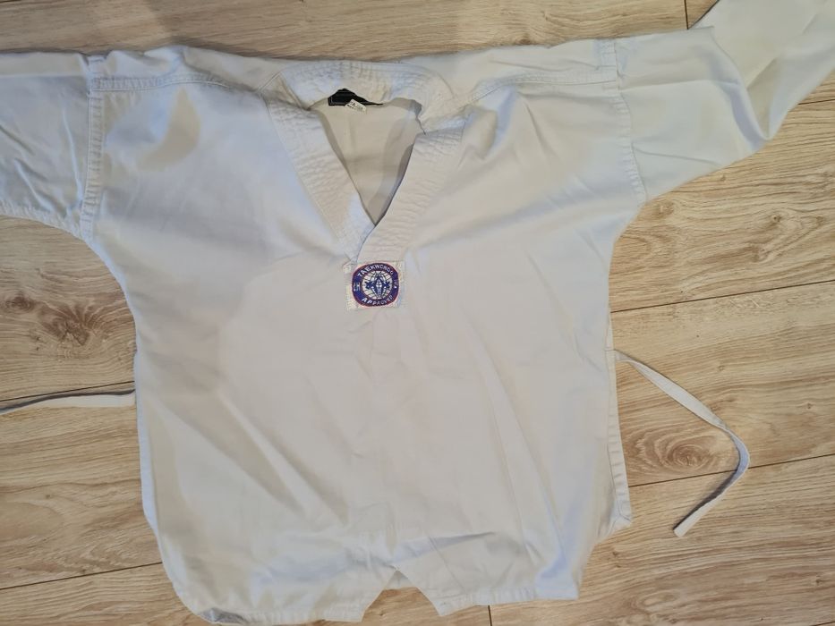 Strój karate dziecięcy  rozmiar 140  komplet