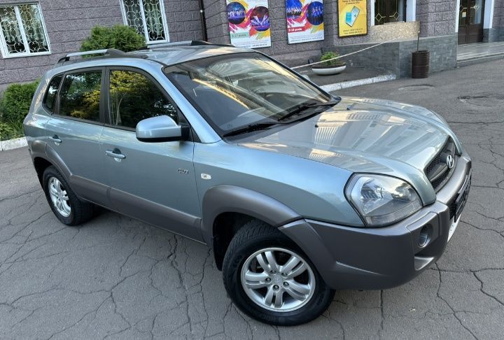 НЕ ФАРБОВАНИЙ Хюндай Туксон Hyundai Tucson Офіційний. Стан нового