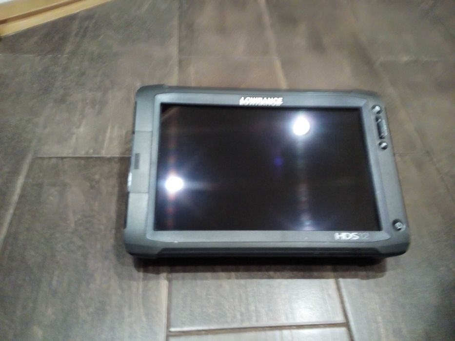 Продам Lowrance HDS-12 Gen2 Touch
