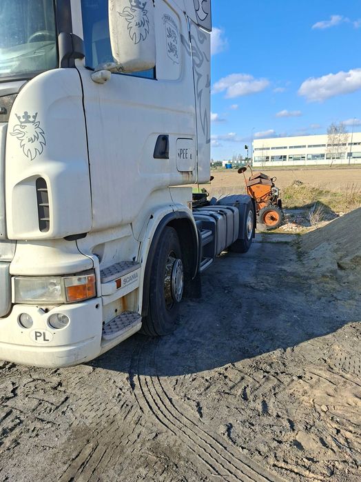 SCANIA R420.