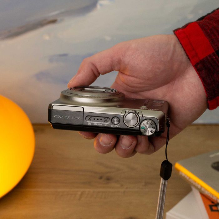 nikon coolpix s9100 - купити фототехніку, відеотехніку - Ціна на
