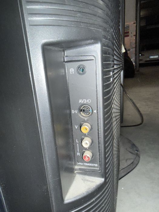 Продам телевізор panasonic TX-R32LE7A