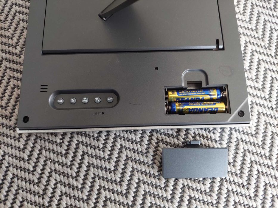 Moldura 15x10cm com relógio, calendário e termómetro