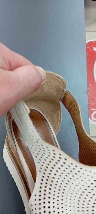 Продам босоніжки жіночі ексклюзивні  Tamaris