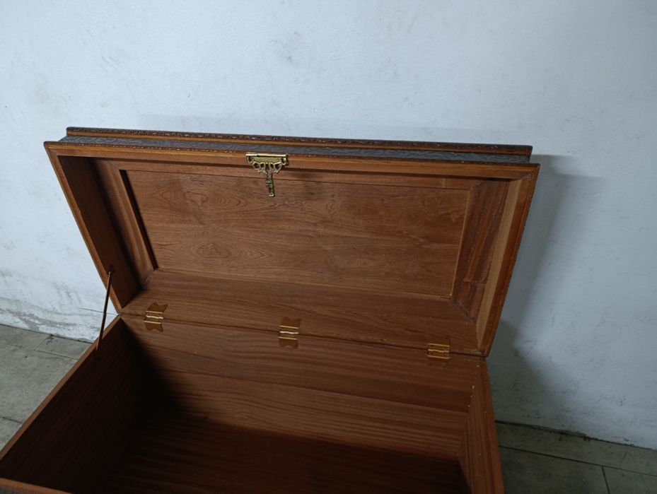 Arca madeira para arrumação