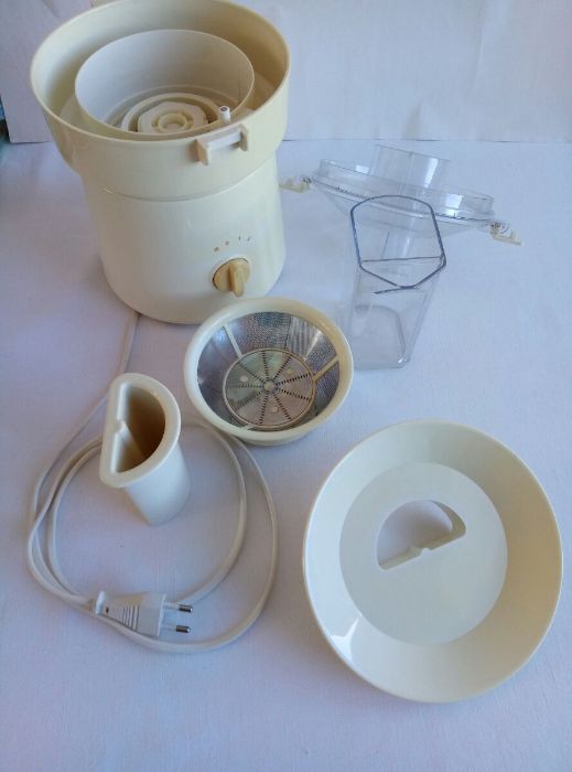 Соковыжималка Elenberg JM-5030