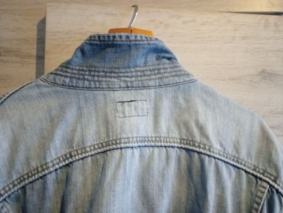 Sprzedam kurtkę oryginalną Lee