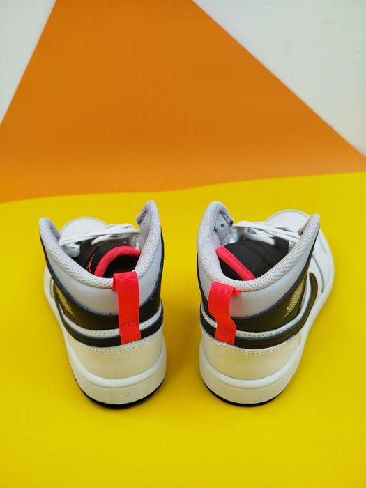 Buty Jordan 1 Mid
