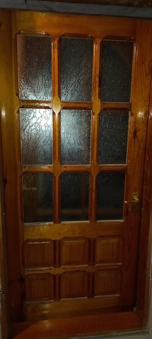 Дім,вікна,двері.