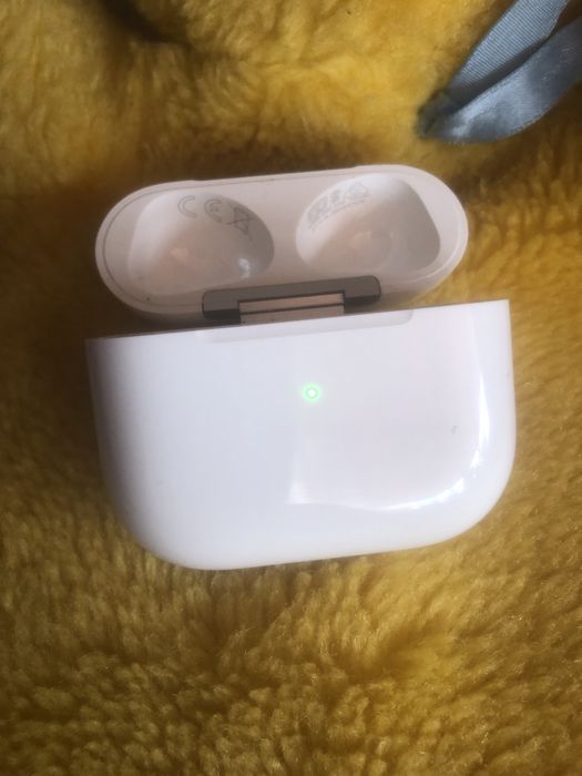 Кейс для наушников аир подс 3 , А 2566 оригинал