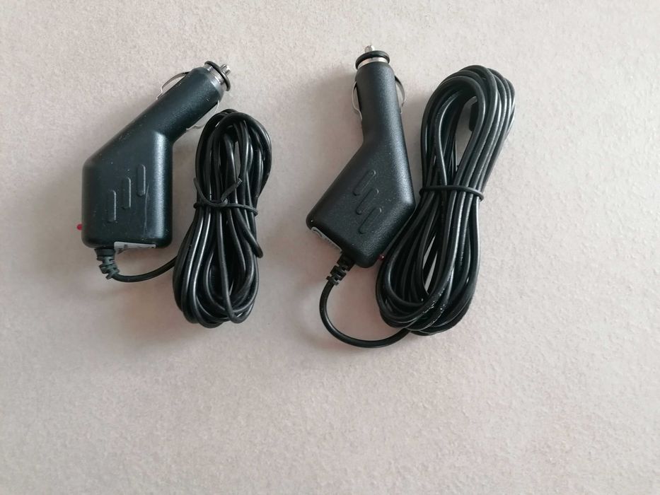 Ładowarka samochodowa adapter MV516.Dwa zasilacze.