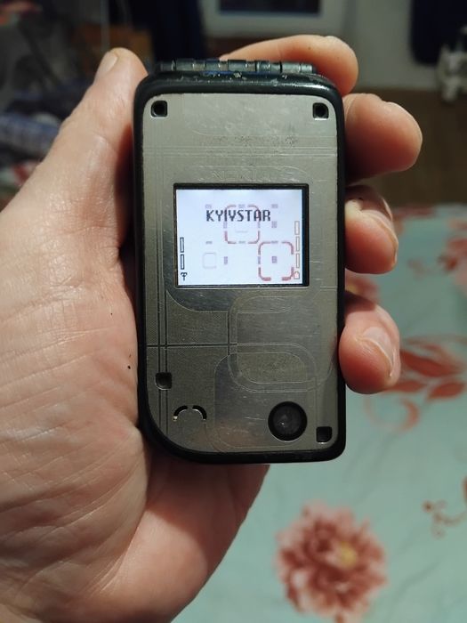 NOKIA 7270 2а экрана и NOKIA 1280