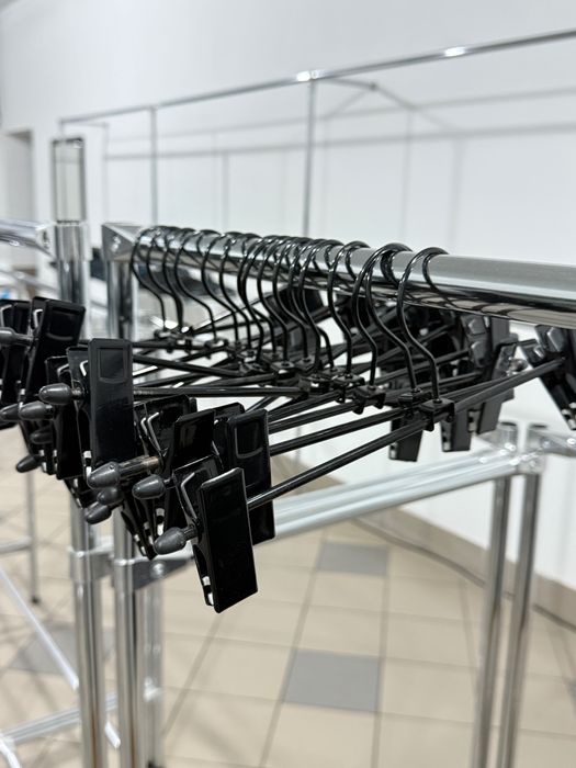 Продам меблі для магазину секонд хенд