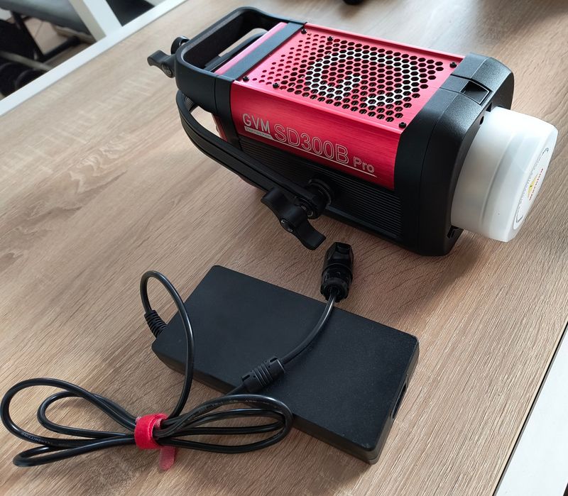 Oświetlenie lampa studyjna GVM led SD300B Pro